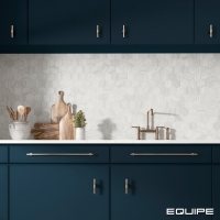 lithos-white-kitchen-backsplash Equipe Lithos White